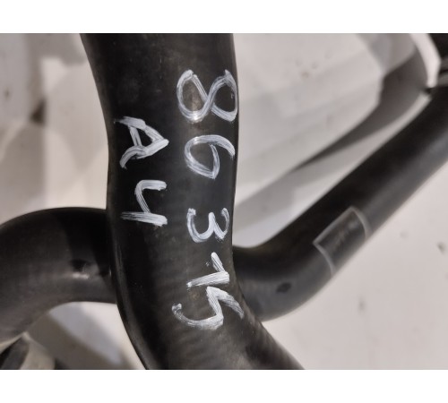 Патрубок системы охлаждения