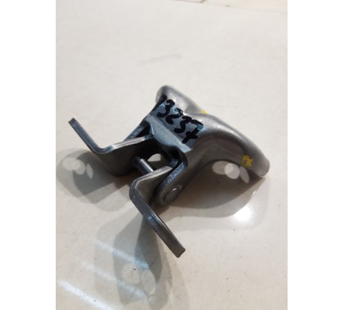 Петля двери (задняя, правая, верхняя)