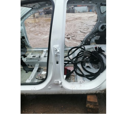 Порог со стойкой левый