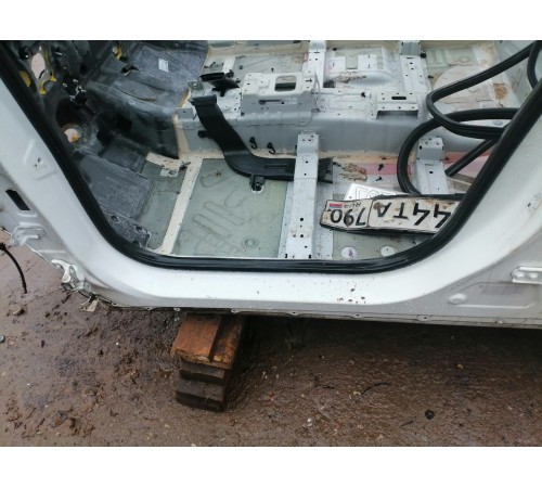 Порог со стойкой левый