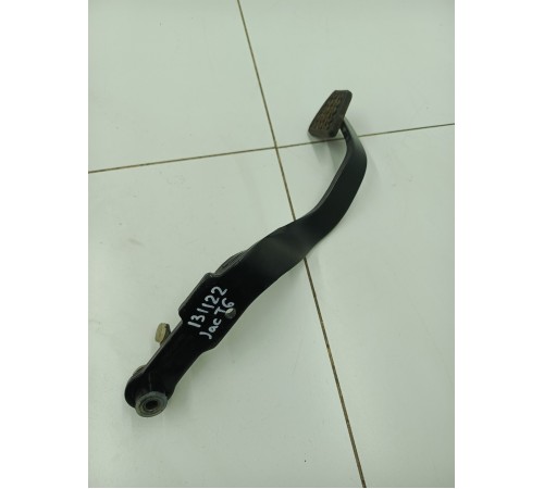 Педаль тормоза