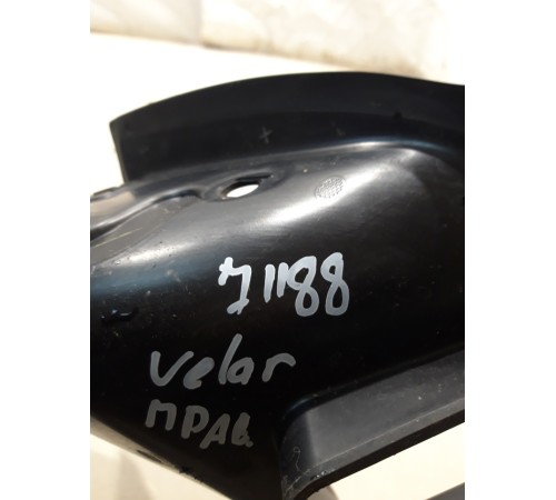 Обшивка крышки багажника (правая)