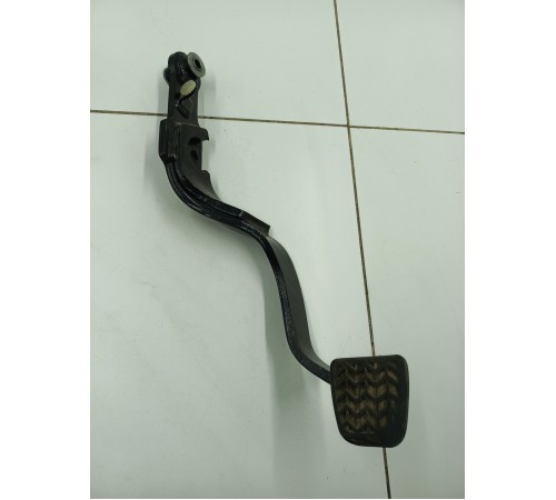 Педаль тормоза