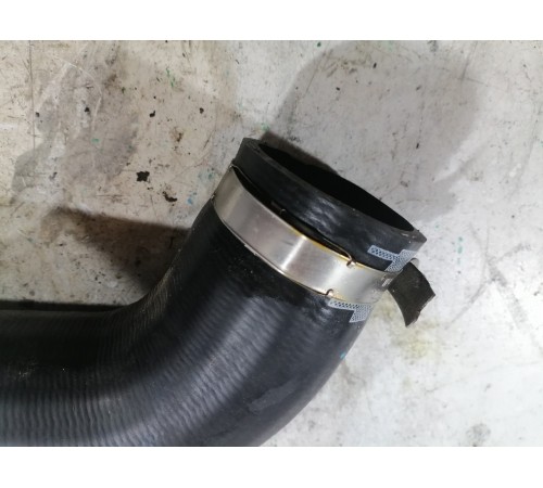 Патрубок интеркулера