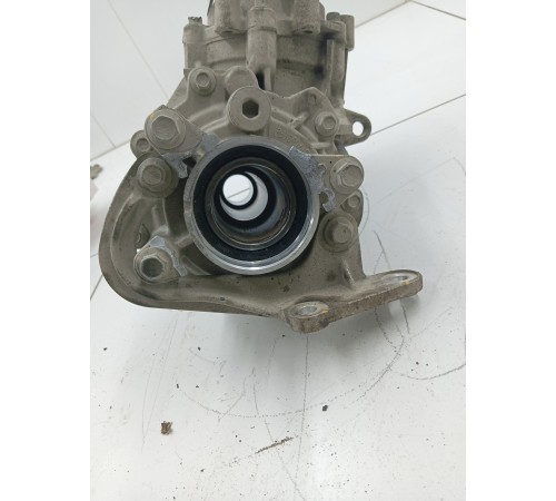 Раздаточная коробка передняя