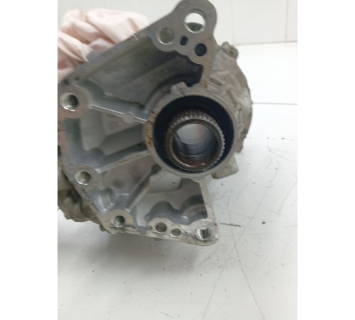 Раздаточная коробка передняя