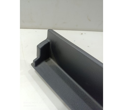 Накладка сиденья правая