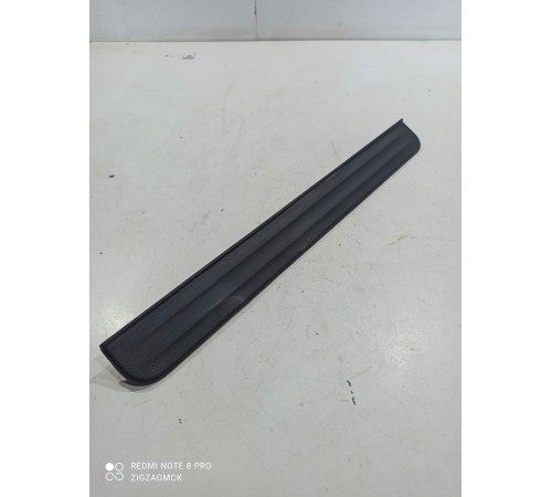 Накладка порога (передняя левая)