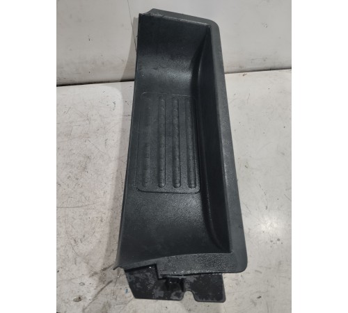 Подножка передняя левая