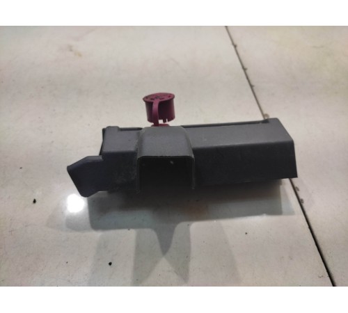 накладка плюсового провода аккумулятора