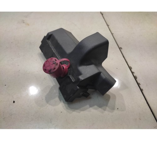 накладка плюсового провода аккумулятора