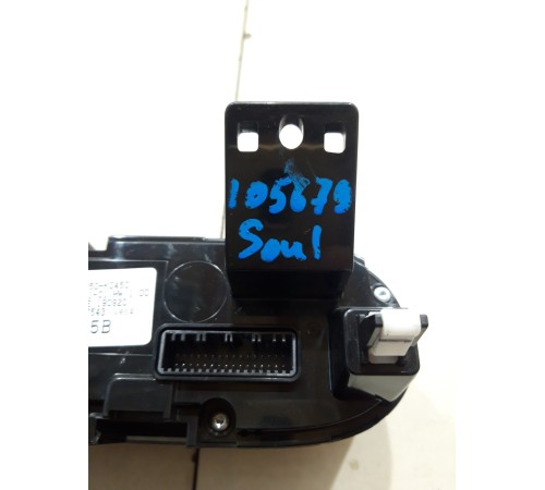 Блок управления климатом(передний)