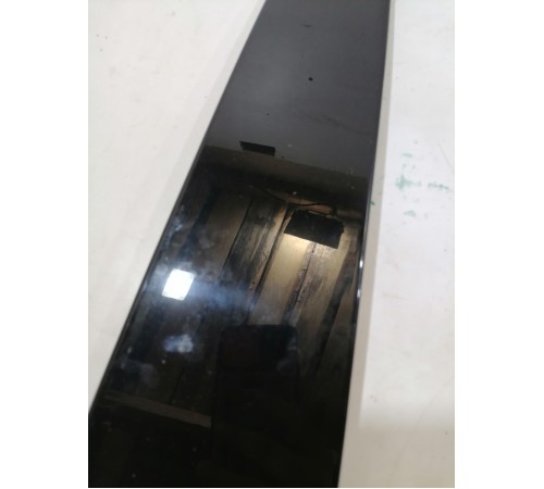 Накладка центральной стойки левая наружная