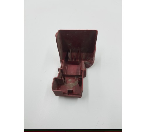 Крышка клеммы аккумулятора плюсовая