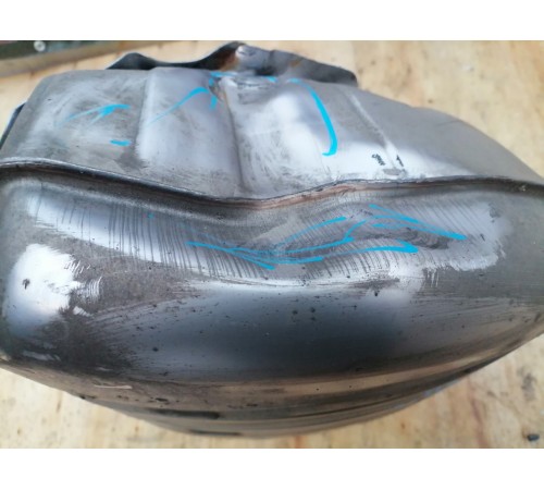 Банка глушителя левая