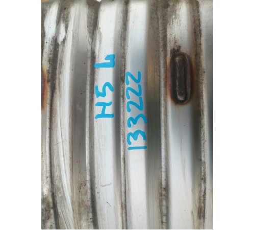 Банка глушителя левая