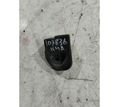 Ролик (отбойник) бампера правый