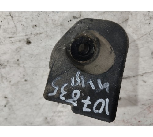 Ролик (отбойник) бампера правый