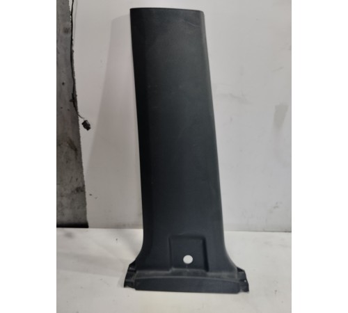 Обшивка центральной стойки(левая нижняя)