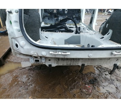 Панель задняя