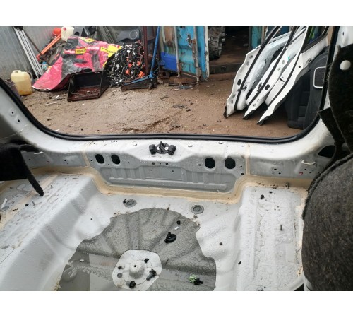 Панель задняя