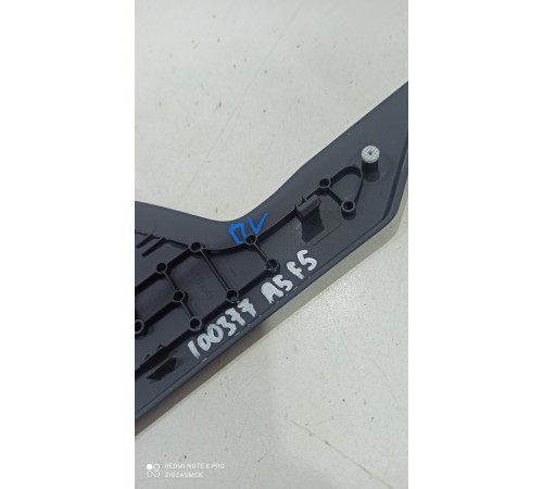 Накладка центральной консоли передняя левая