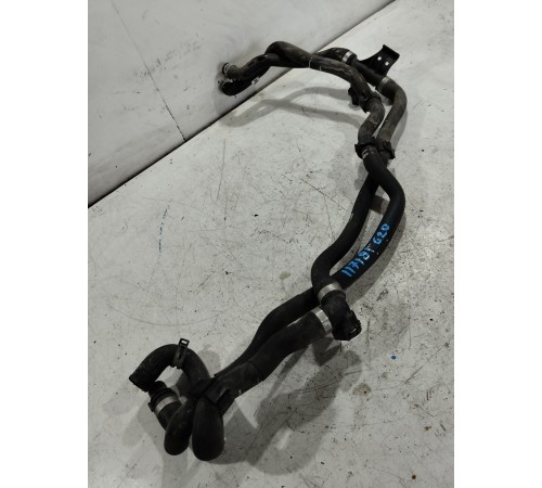 Трубка системы охлаждения