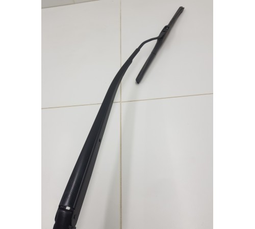 Поводок стеклоочистителя правый