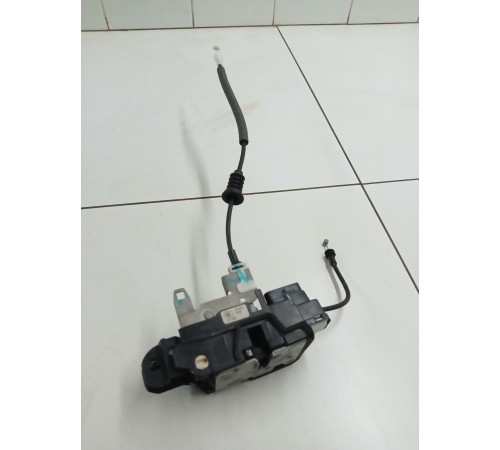 Замок двери задний правый