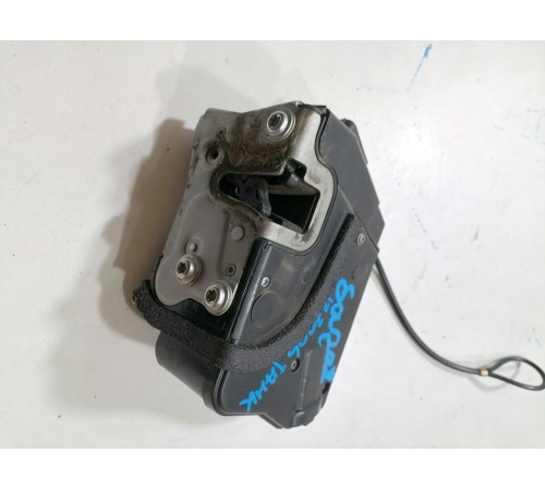 Замок двери багажника