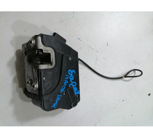 Замок двери багажника