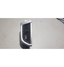 Дефлектор воздушный левый