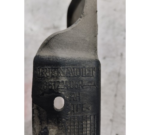 Накладка на порог задняя правая