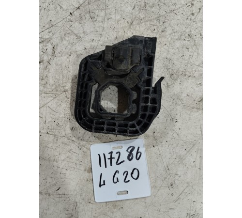 Опора радиатора левая