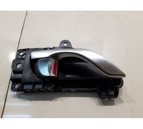 Ручка двери (передняя, левая, внутренняя)