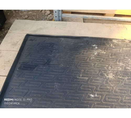 Коврик багажника