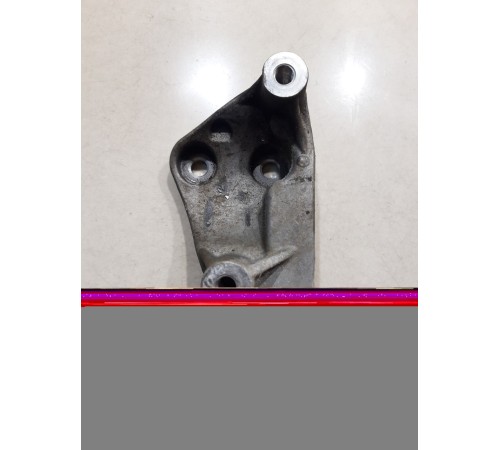 Кронштейн(крепление) двигателя