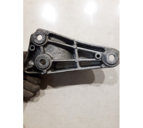 Кронштейн(крепление) двигателя