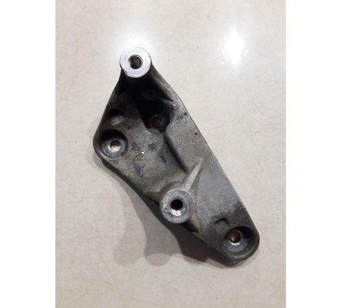 Кронштейн(крепление) двигателя