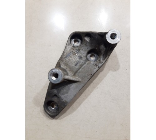 Кронштейн(крепление) двигателя