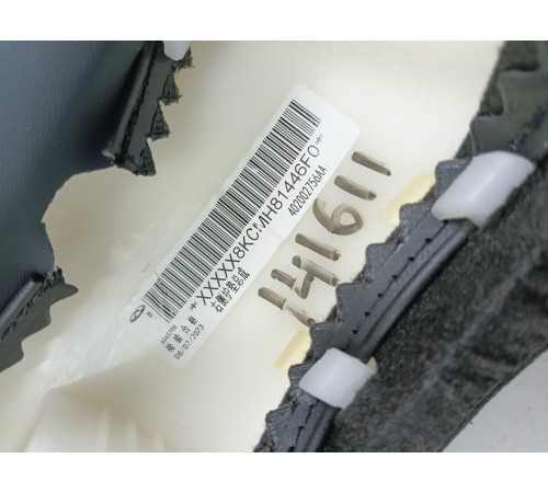 Боковина заднего ряда сиденья правая