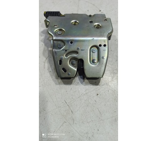 Замок багажника