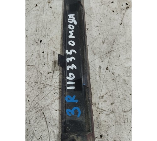 Накладка (молдинг) двери задняя правая