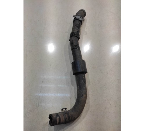 Патрубок системы охлаждения