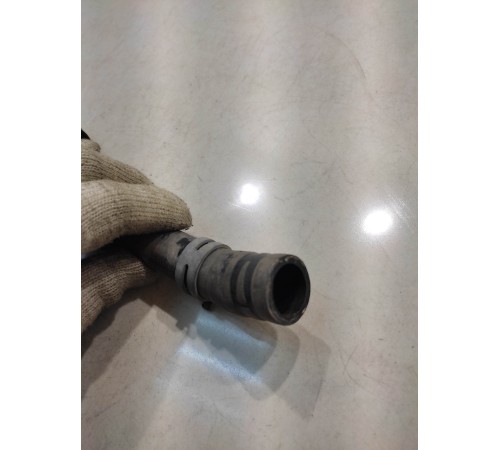 Патрубок системы охлаждения