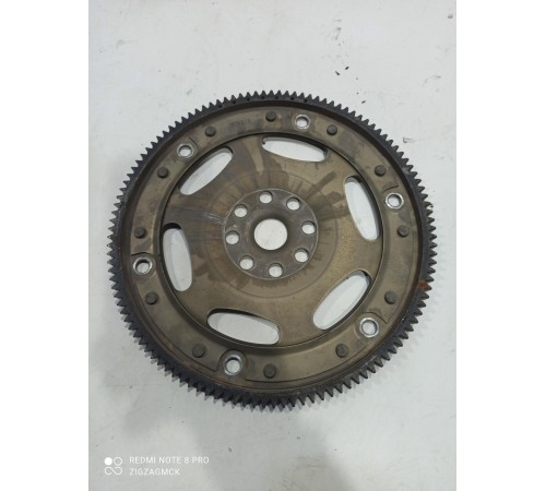 Маховик двигателя