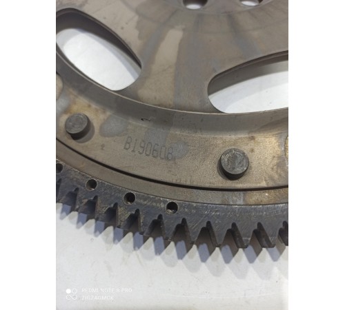 Маховик двигателя