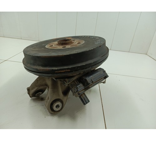 Поворотный кулак задний левый