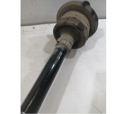 Привод , полуось задний правый