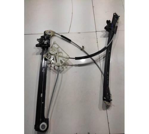 Стеклоподъемник (передний левый)